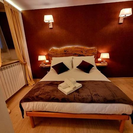 Dimora Grotta Masciarelli Hotel ลาควิลา ภายนอก รูปภาพ